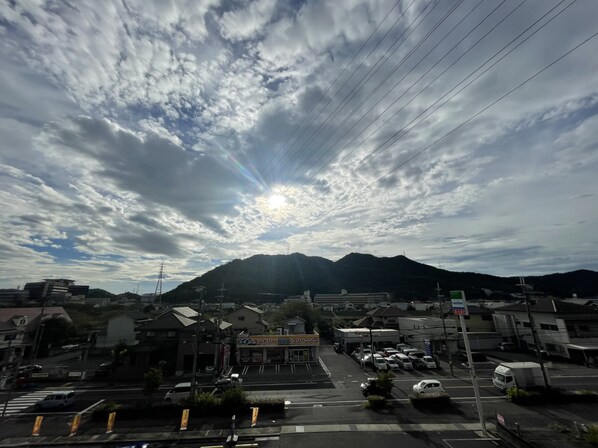 ロイヤルヒルズ青山の物件内観写真